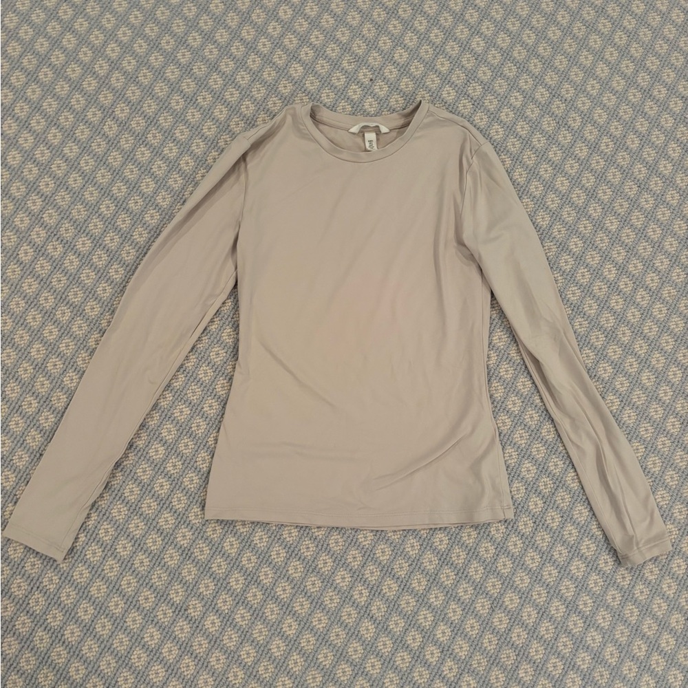 H&M Women's Cream Long Sleeve Top